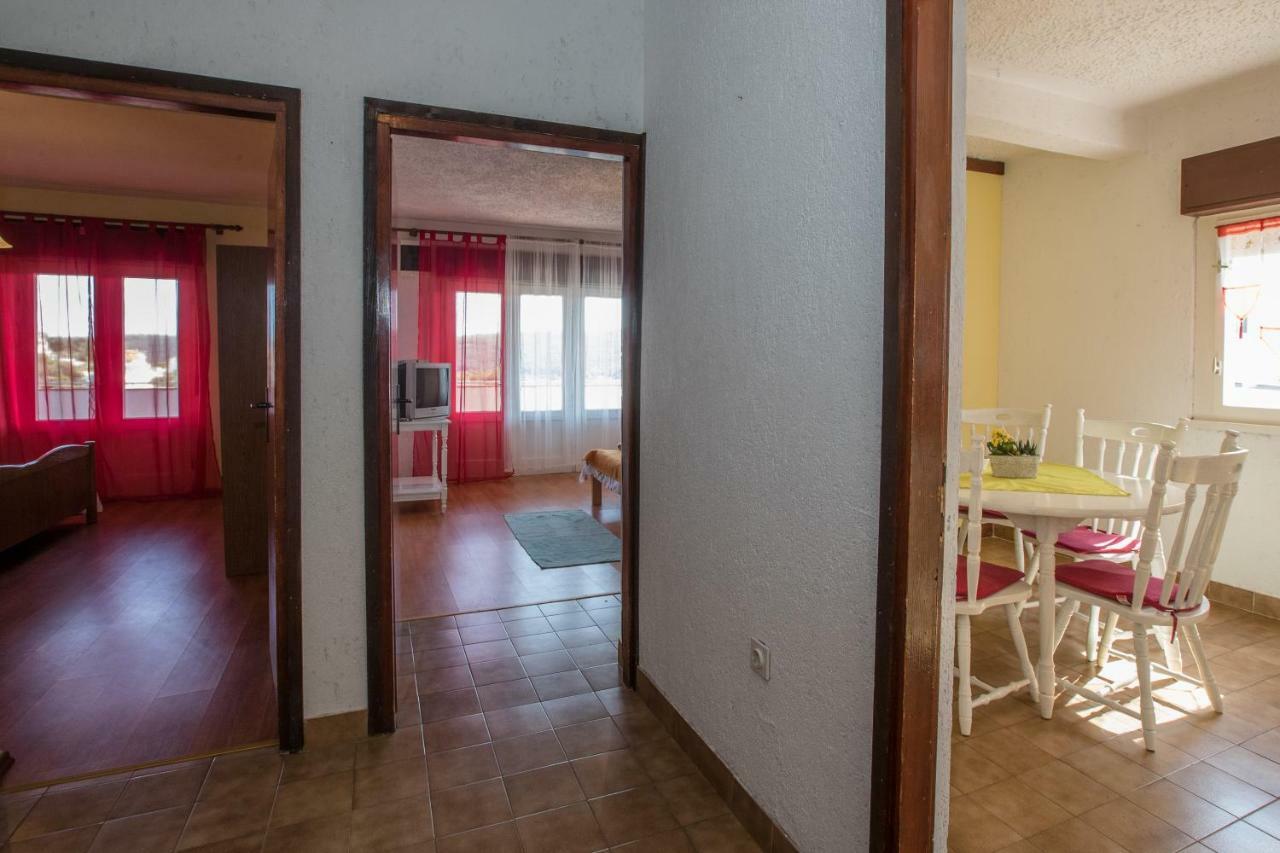 Apartments Renata Kampor ภายนอก รูปภาพ
