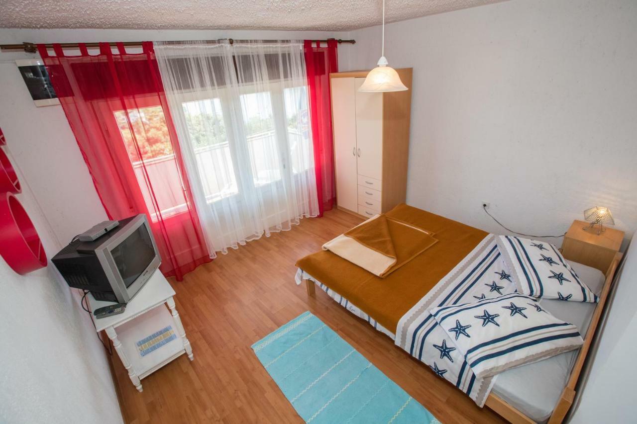 Apartments Renata Kampor ภายนอก รูปภาพ